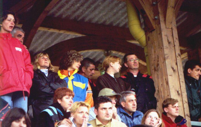 2000-final-groupcomp.jpg